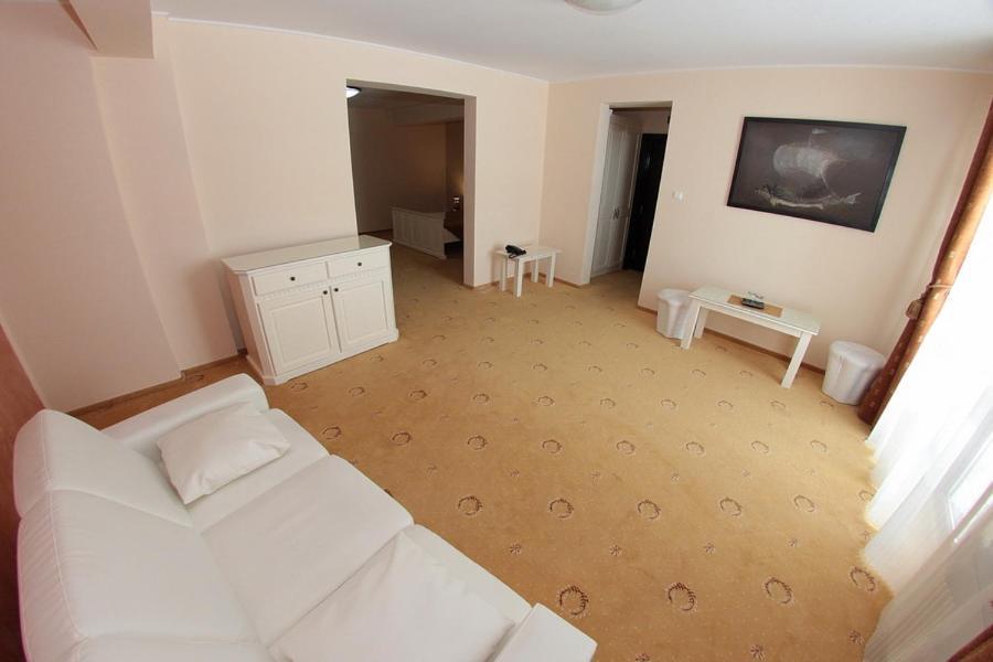 Hotel Imperium Szucsáva Kültér fotó