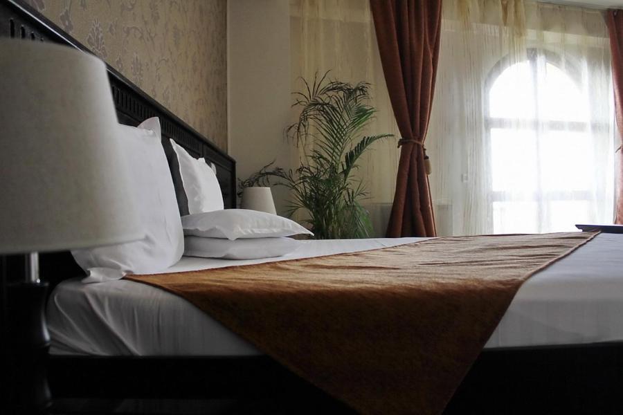 Hotel Imperium Szucsáva Kültér fotó