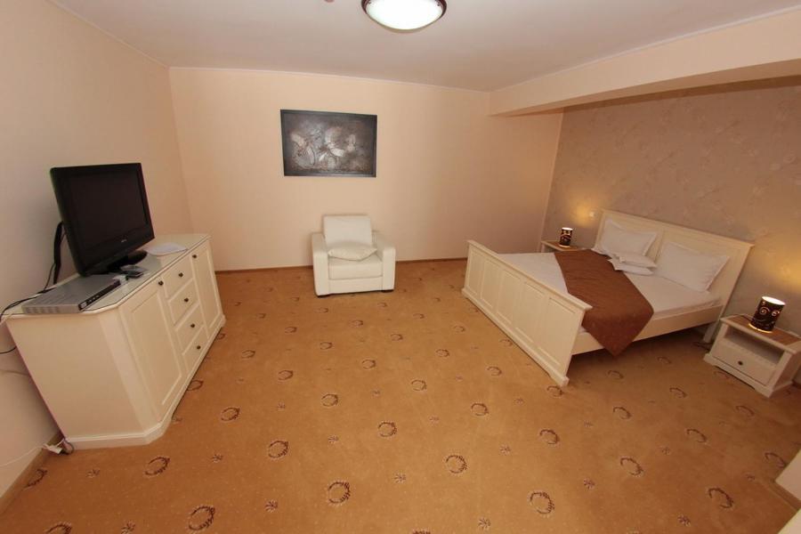 Hotel Imperium Szucsáva Kültér fotó