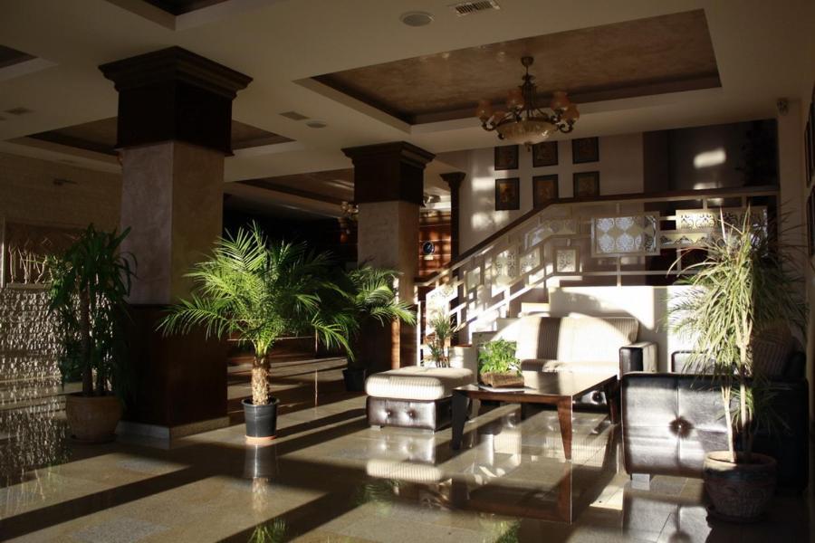 Hotel Imperium Szucsáva Kültér fotó